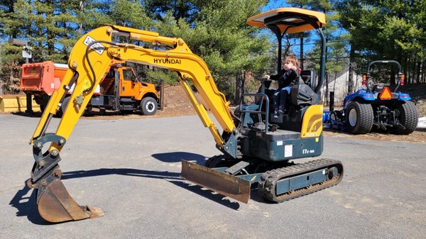 Hyundai Mini Excavator