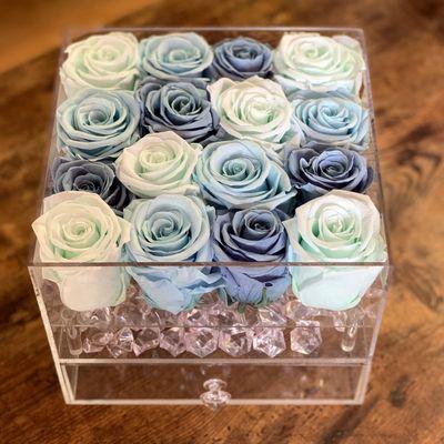 Forever roses in Acrilic box