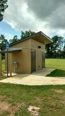 Well-maintained (air-conditioned) and clean men and women's bathroom with water fountain...well done!