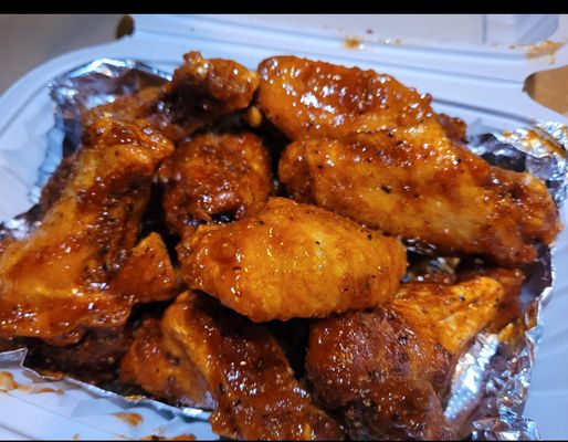 Hot Honey Garlic Cajun Wings