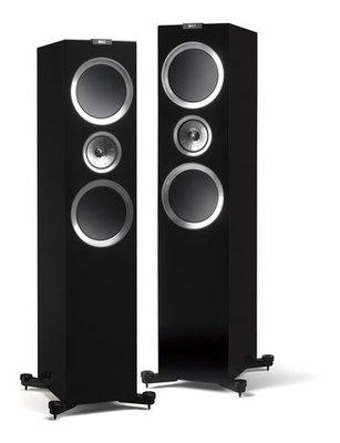 KEF R900 speakers