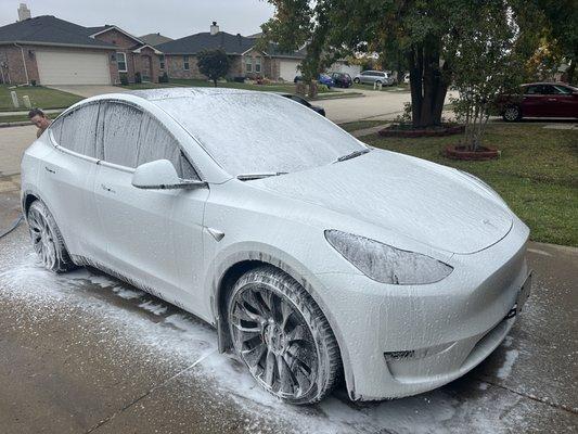 Tesla model y handwash detail