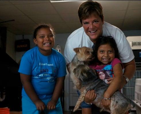 A smiling family is a beautiful family!