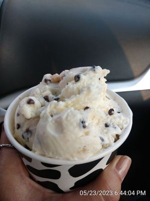 Cannoli ice cream