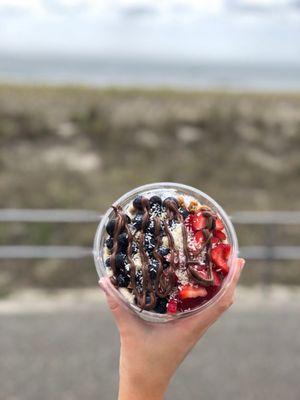 Banana split bowl