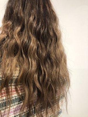 Beachy waves style.