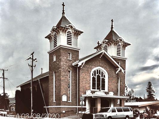 Catholic Church Mass in English 8:30am & 11am Mass in Spanish 7am, 1pm & 7pm