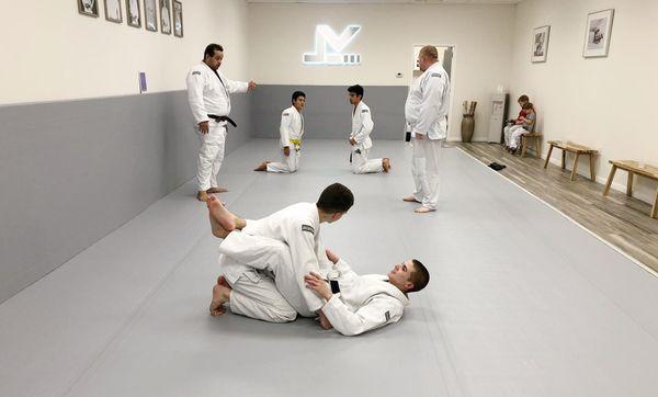 Training for kids and teens Jiu Jitsu