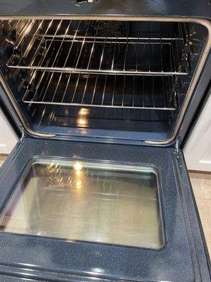 Let us give your oven a thorough clean!