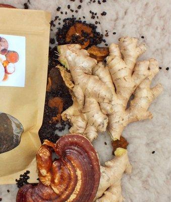 Elderberry, reishi, chaga, ginger at home DIY kit for elderberry syrup.