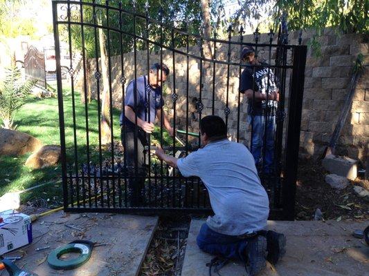 Swing gate repair and installation