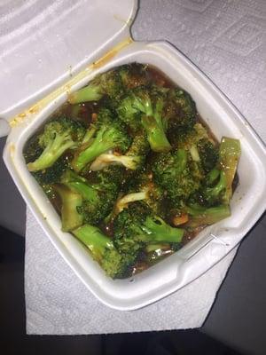 Broccoli in garlic sauce. So yummy and fresh. 5 stars