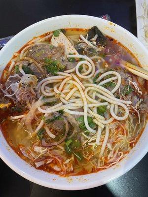 Bon S1. Bun Bo Hue