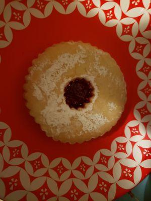 Jelly-filled cookie