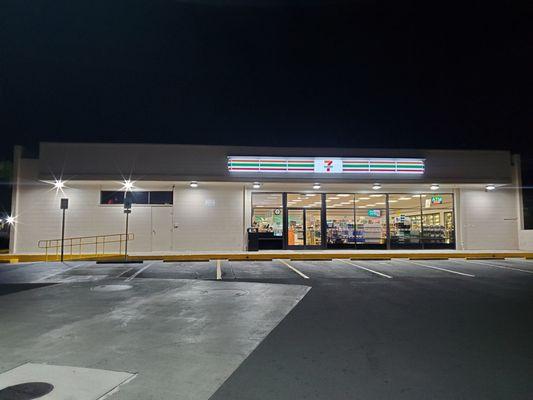 The 76 gas station is attached to this 7-Eleven convenience store.