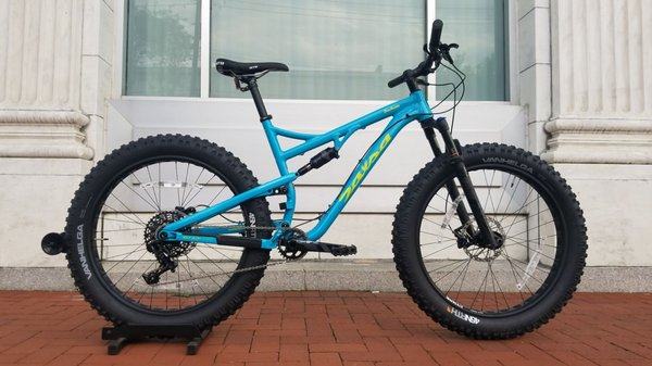 Salsa Bucksaw full suspension fat bike