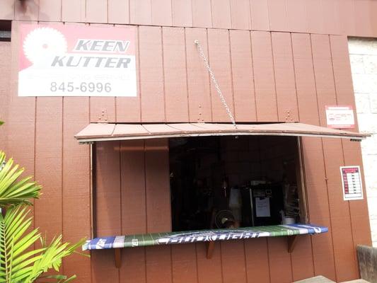 Keen Kutter Saw & Knife Sharpening Service 845-6996, 738 Gulick Avenue, Honolulu, HI  96819  Hours:  M-F, 8-4 pm