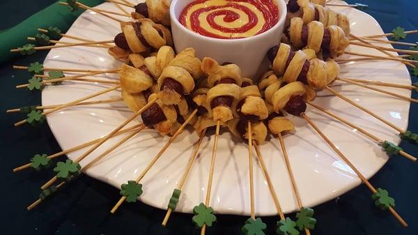 Pigs-in-a-blanket skewers with Sriracha-Honey Mustard