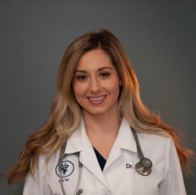 Dr. Nicole Twigg