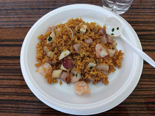 Special fried rice with great ingredients of white chicken and roasted pork meats