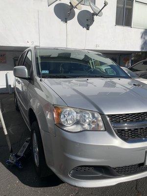 2013 Dodge grand Caravan front brake pads and rotors and spark plugs replacement