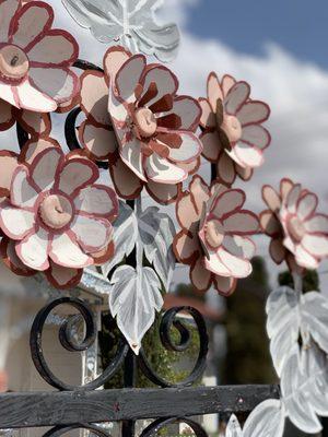 Metal flowers on the gate