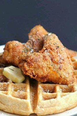 Chicken & waffles