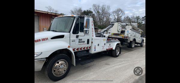 South Mississippi Towing & Recovery