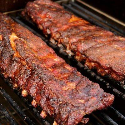 BBQ Grilled Ribs(Beef or Pork)
Choose from either one of our fully marinated, slow cooked and savory beef ribs or pork spare ribs.