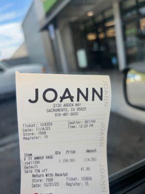 Receipt with information with the date and time of the purchase.