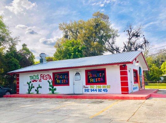 Tacos La Fiesta storefront