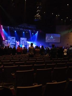 I love this place to praise God!