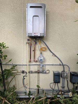 Gas water heater installation