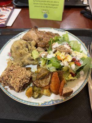 Honey Walnut chicken House salad with ranch  Mashed potatoes  Mixed vegetables  Fruit crumble for dessert