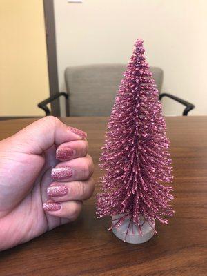 I love my festive rose gold nails! They are perfect for the New Years! Tom does an amazing job as always.