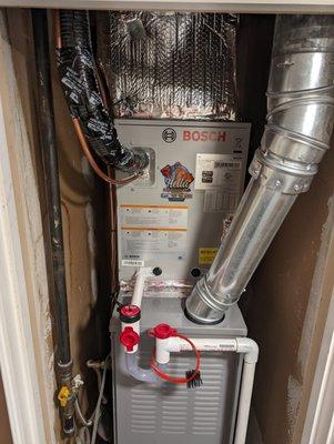 Evaporator coil install in a closet