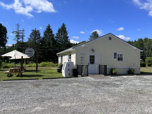 Farmington River General Store