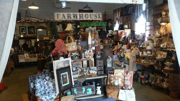 Country View Primitives 57 Franklin St,. Westfield, MA 01085