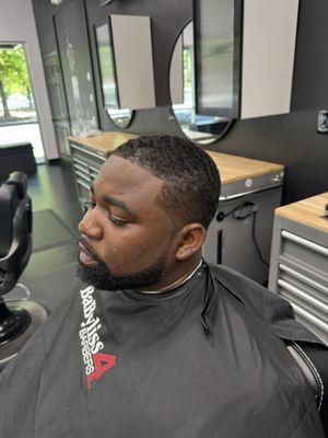 Taper fade and beard line up. (216)244-6570