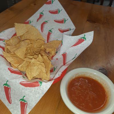 Salsa and chips