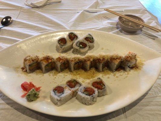 Spicy Tuna Roll and Crunch Much Roll