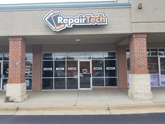 Repair Tech is conveniently located in the Locust Grove Shopping Village next to Ingles.