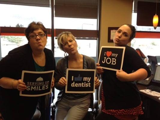 The ladies of the front, goofing around