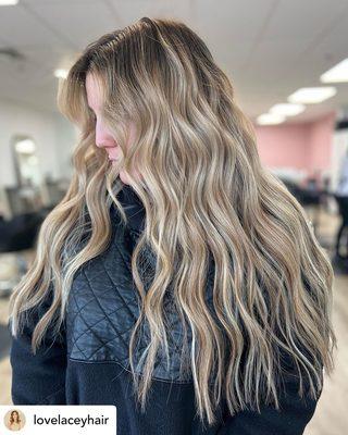 Hair by Lacey
22" K-tip installation 
4 packs of Bellami K-tips cut into half size bonds in the colors
* Hot Toffee Blonde
*Caramel Blonde