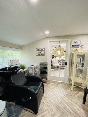 Shelby Styles salon suite.