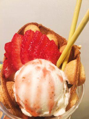 Hong Kong Egg Waffle: vanilla, strawberries, Pocky