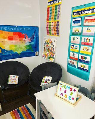 Bilingual Spanish and English education. Preschool and Montessori inspired. Hands on, learn and play.