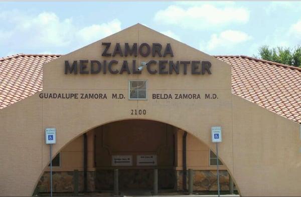 Front entrance to Dr Zamora's Office.  www.zamoramedicalcenter.com