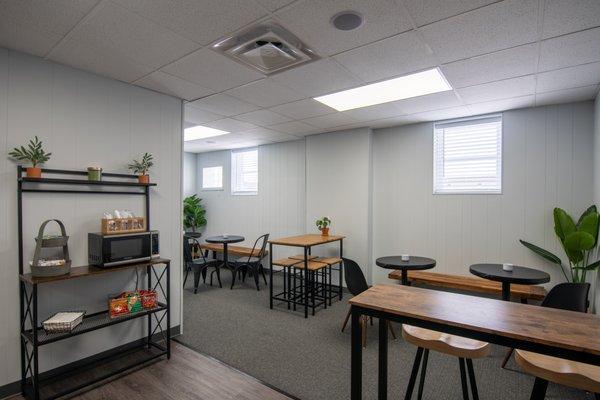 Kitchen seating area