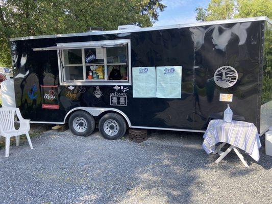 Great new food trailer and nice big easy to read menu.